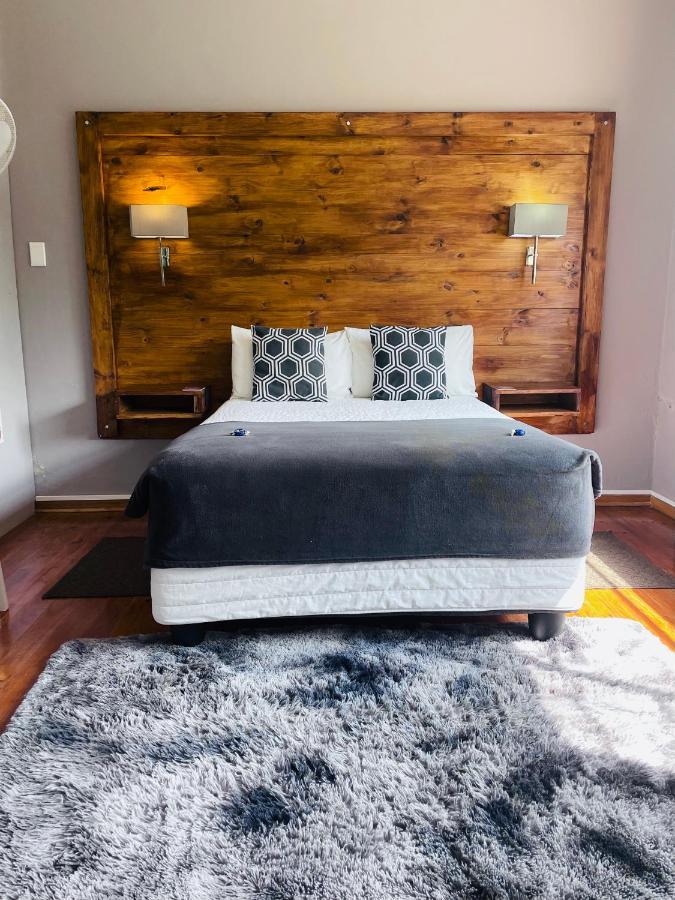 Hotel Madeira Bed à Queenstown Extérieur photo